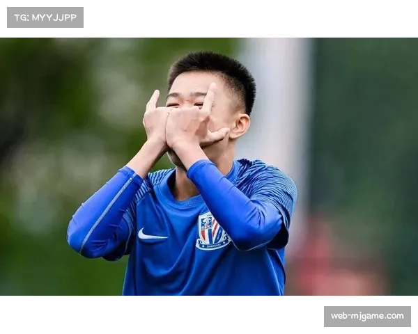 上海申花U14激战浦和红钻U14上演中日青训巅峰对决 上海申花U14激战浦和红钻U14上演中日青训巅峰对决