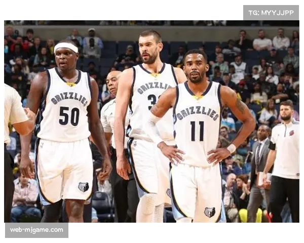 交易截止日前多笔交易达成,季后赛球队补强阵容短板 交易截止日前多笔交易达成,季后赛球队补强阵容短板