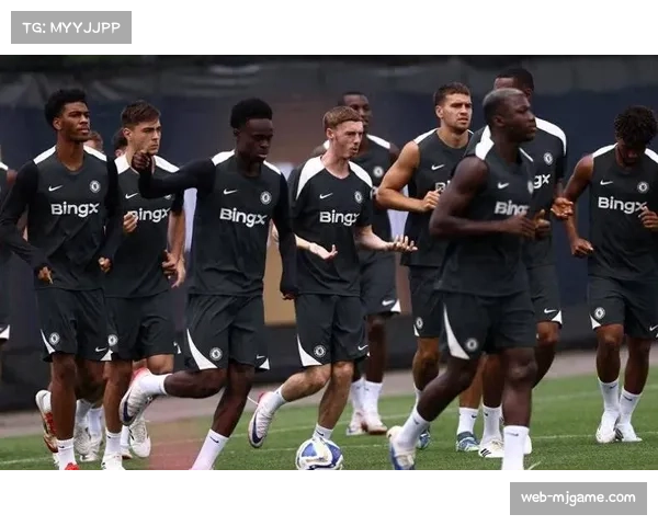 切尔西旧将肯尼迪代表巴黎FC出战,成球队中场核心 切尔西旧将肯尼迪代表巴黎FC出战,成球队中场核心